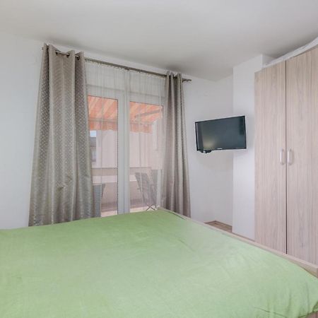 Apartment Stella Di Mare Krk Town Exterior foto
